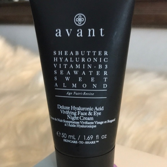 AVANT Hyaluronic Acid Face & Eye Night Cream - Picture 3 of 7